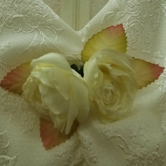 Ivory Romantic Goth Eternal Love Long Dress 2329 - Picture 7 of 12